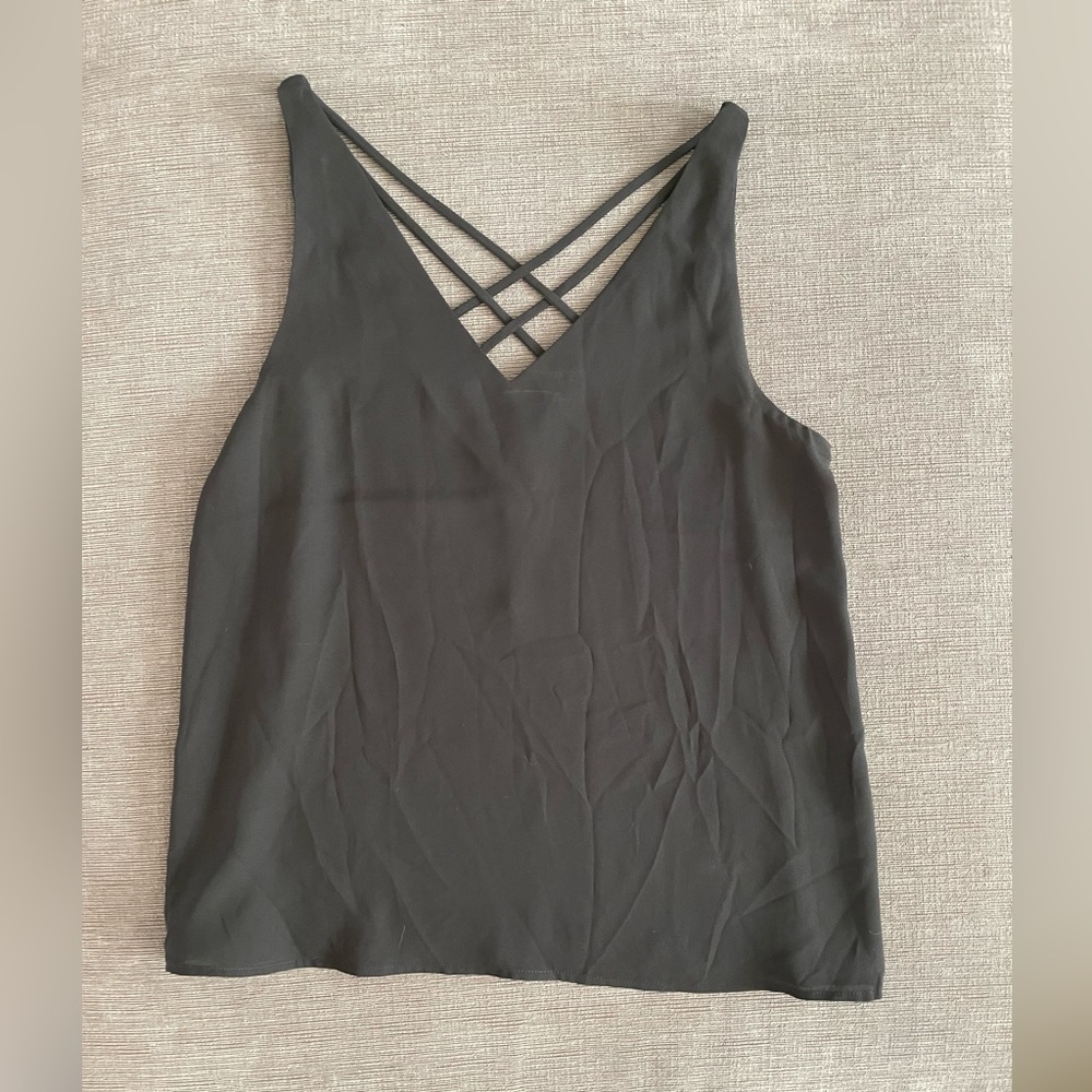 XS black express top- NWOT!